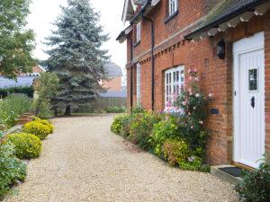 gardening and landscaping company in reading berkshire